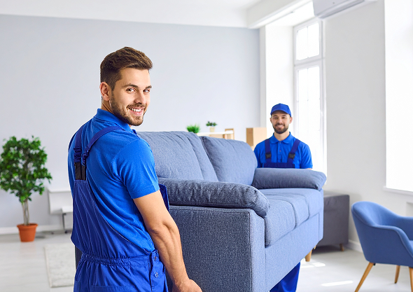 Umzugshelfer bei der Arbeit