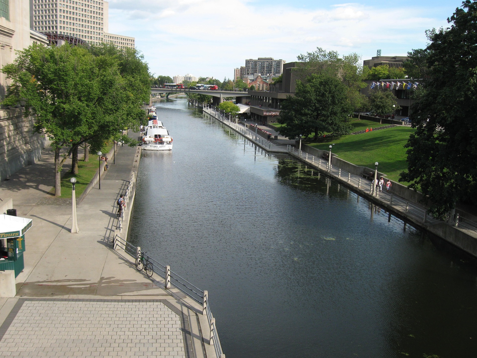 rideau-canal-322821_1920.jpg